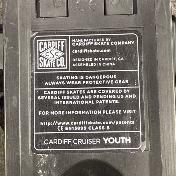 ✅Cardiff Skate Co. Cruiser Skates Youth W/Wrist & Elbow Protectors, Speed Discs - Picture 2 of 13
